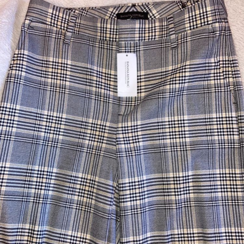 Banana Republic Pattern Flowy Pants